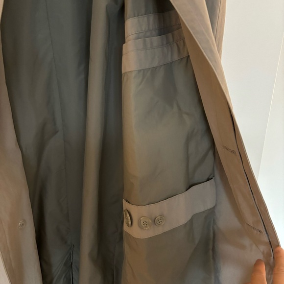 Vintage Tan Trench Coat - Picture 3 of 4